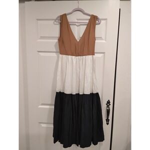 En Saison‎ Colorblock Maxi Dress V Neck Tie Shoulder Tan White Black S